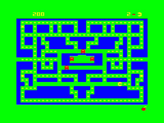 Pac Jaws Screenshot 1 (Tandy Color Computer 1/2/3)